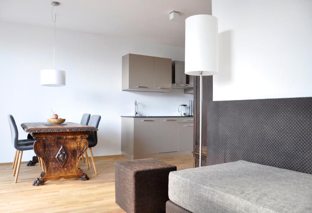 Alpenchalet Apartments Парчинес Екстер'єр фото